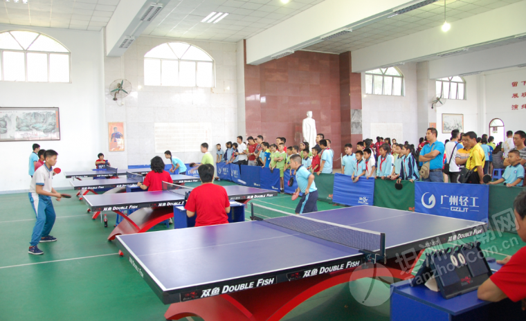 坦洲镇2017年中小学生羽毛球、乒乓球赛圆满